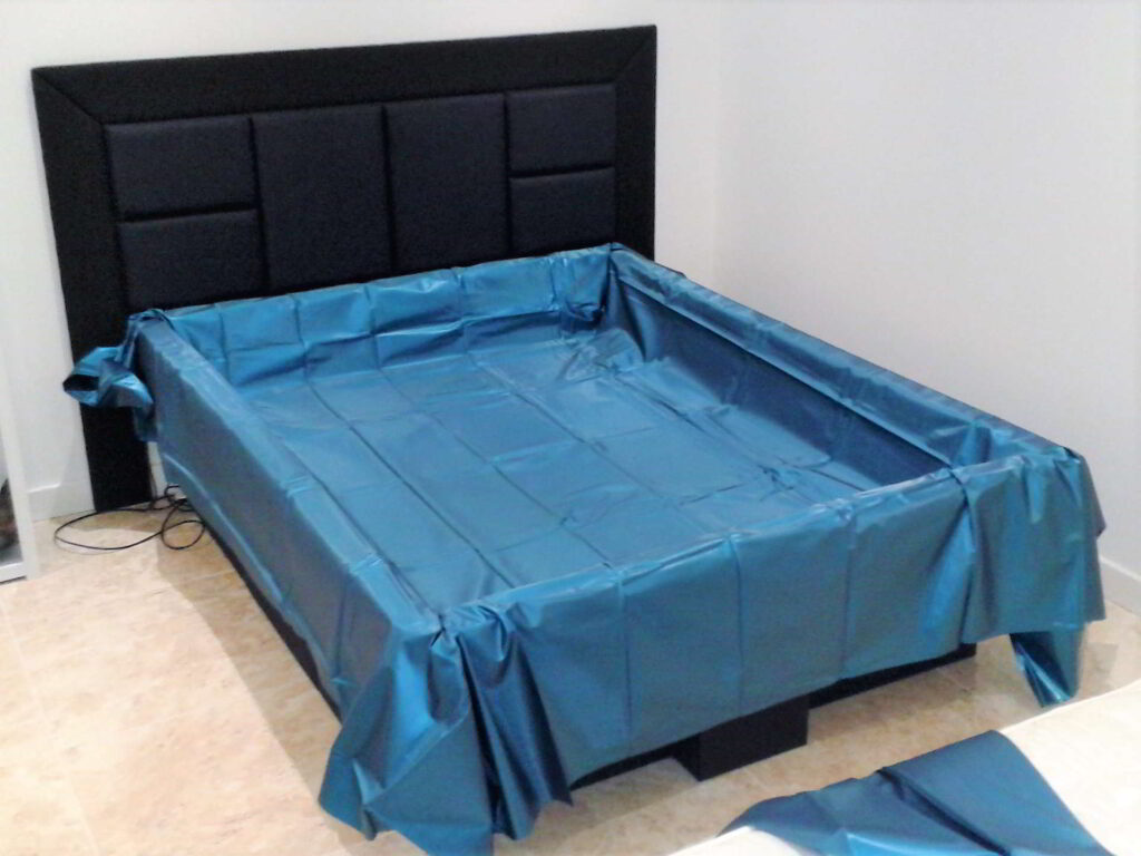 Softside waterbed safety liner Aquaglow Waterbeds
